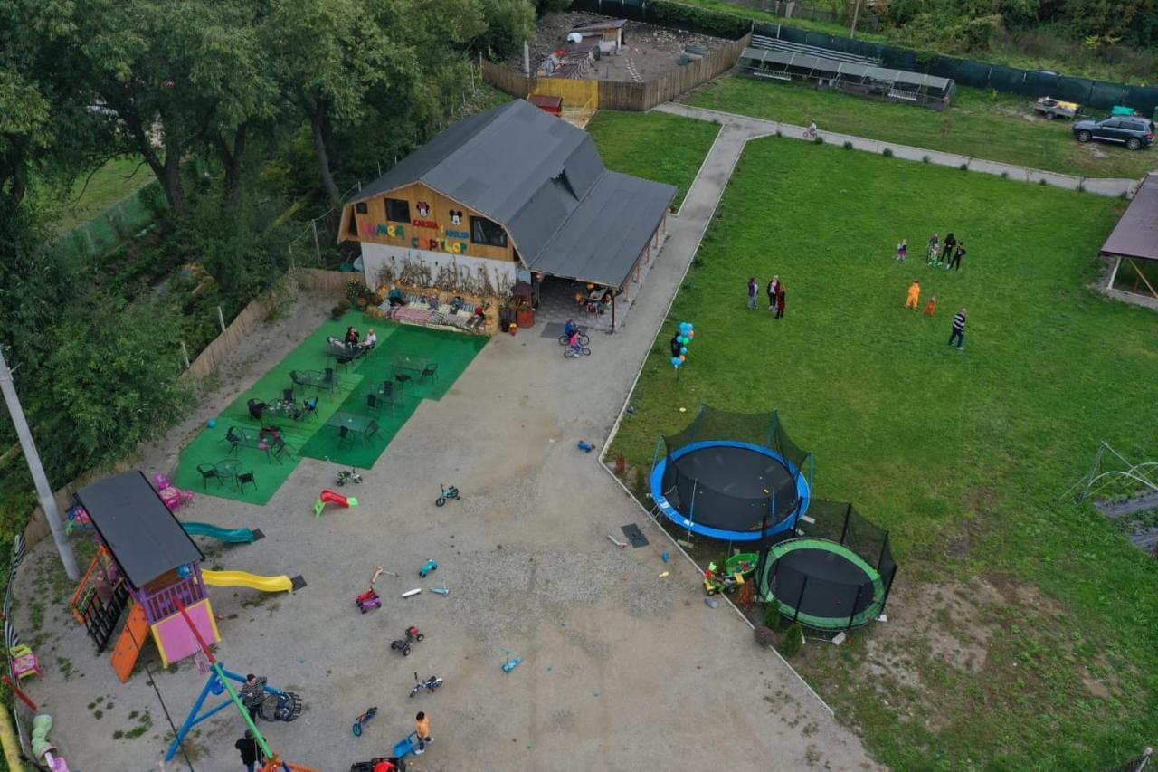 Lumea Copiilor Karina&Adelin Lupeni Hotel Lupény Kültér fotó