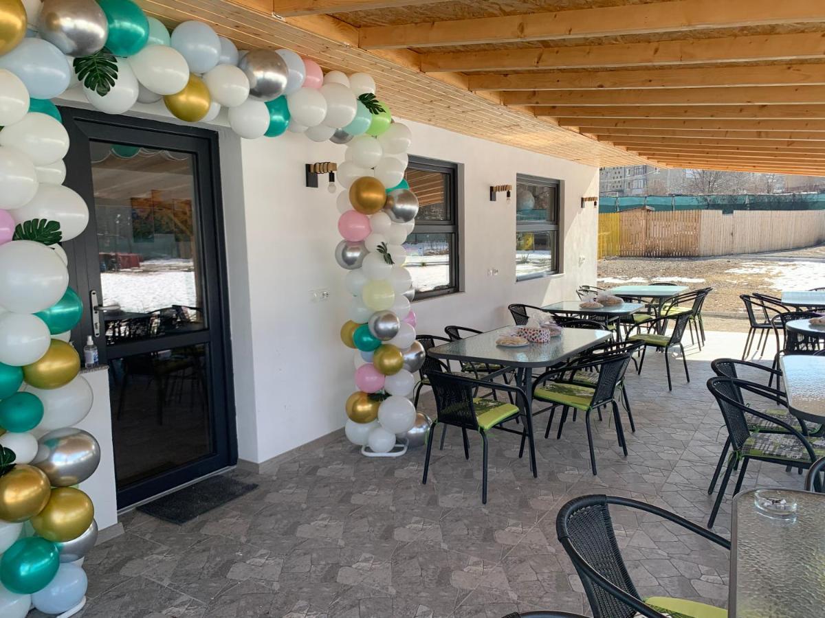 Lumea Copiilor Karina&Adelin Lupeni Hotel Lupény Kültér fotó