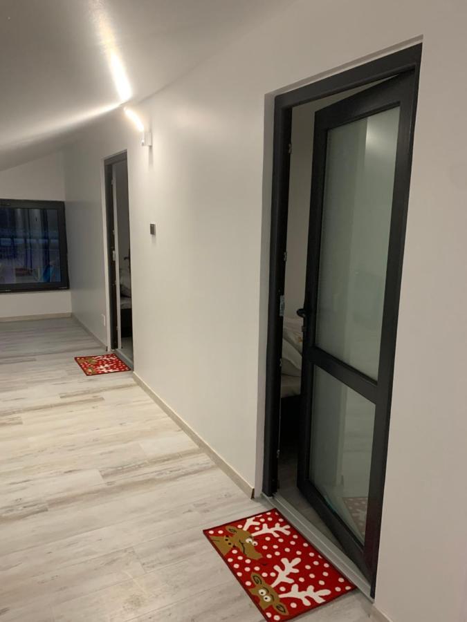 Lumea Copiilor Karina&Adelin Lupeni Hotel Lupény Kültér fotó
