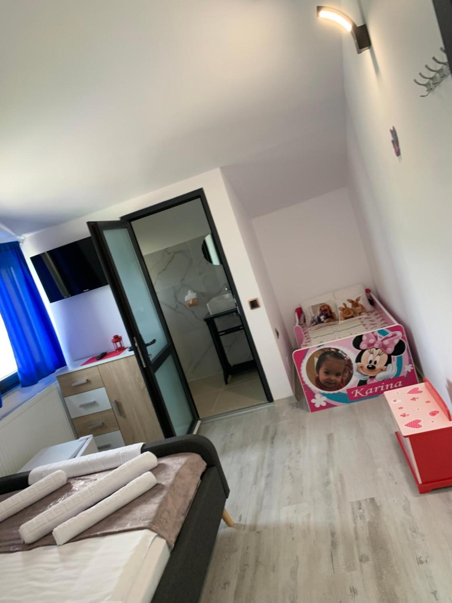 Lumea Copiilor Karina&Adelin Lupeni Hotel Lupény Kültér fotó