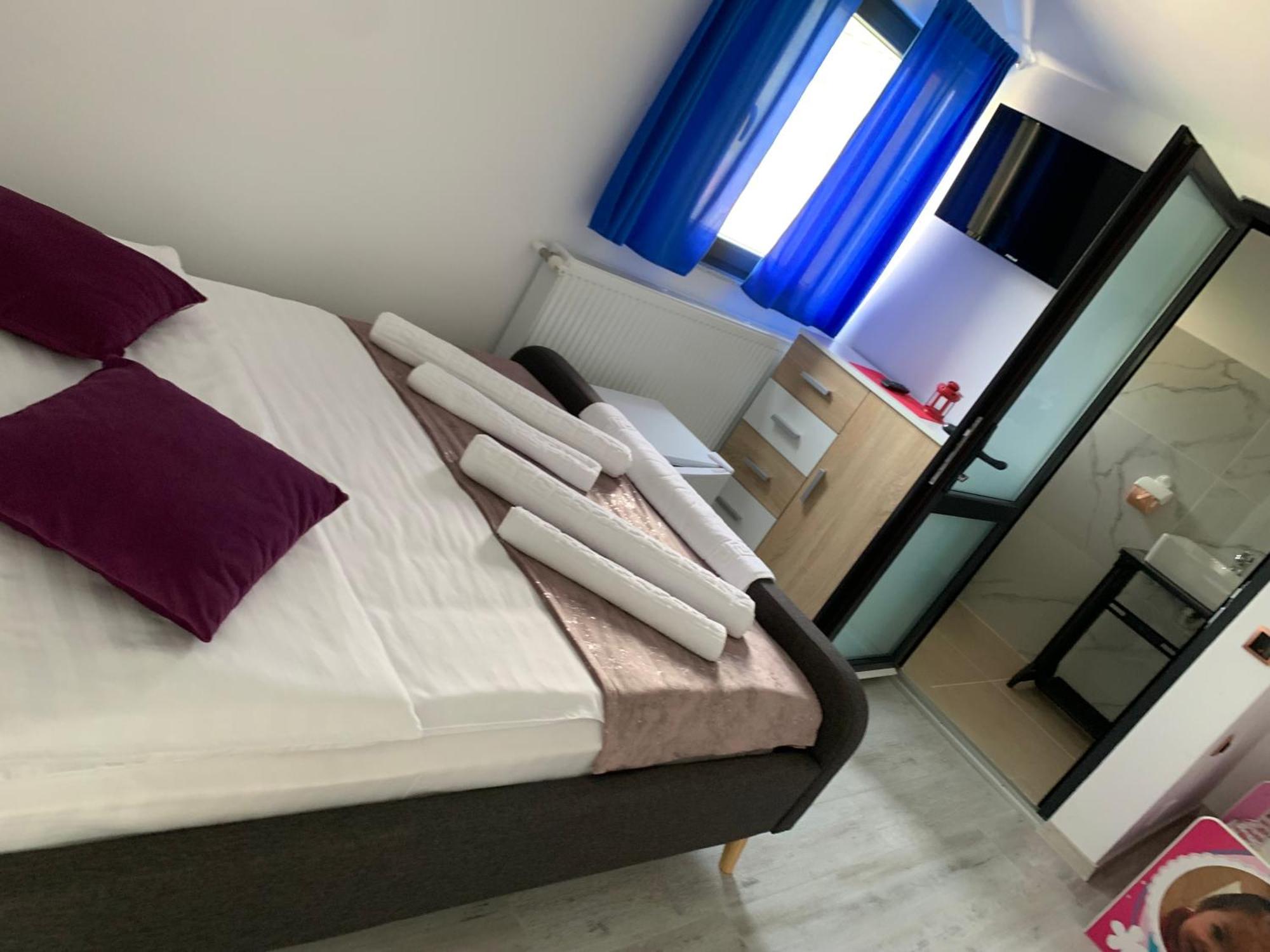 Lumea Copiilor Karina&Adelin Lupeni Hotel Lupény Kültér fotó